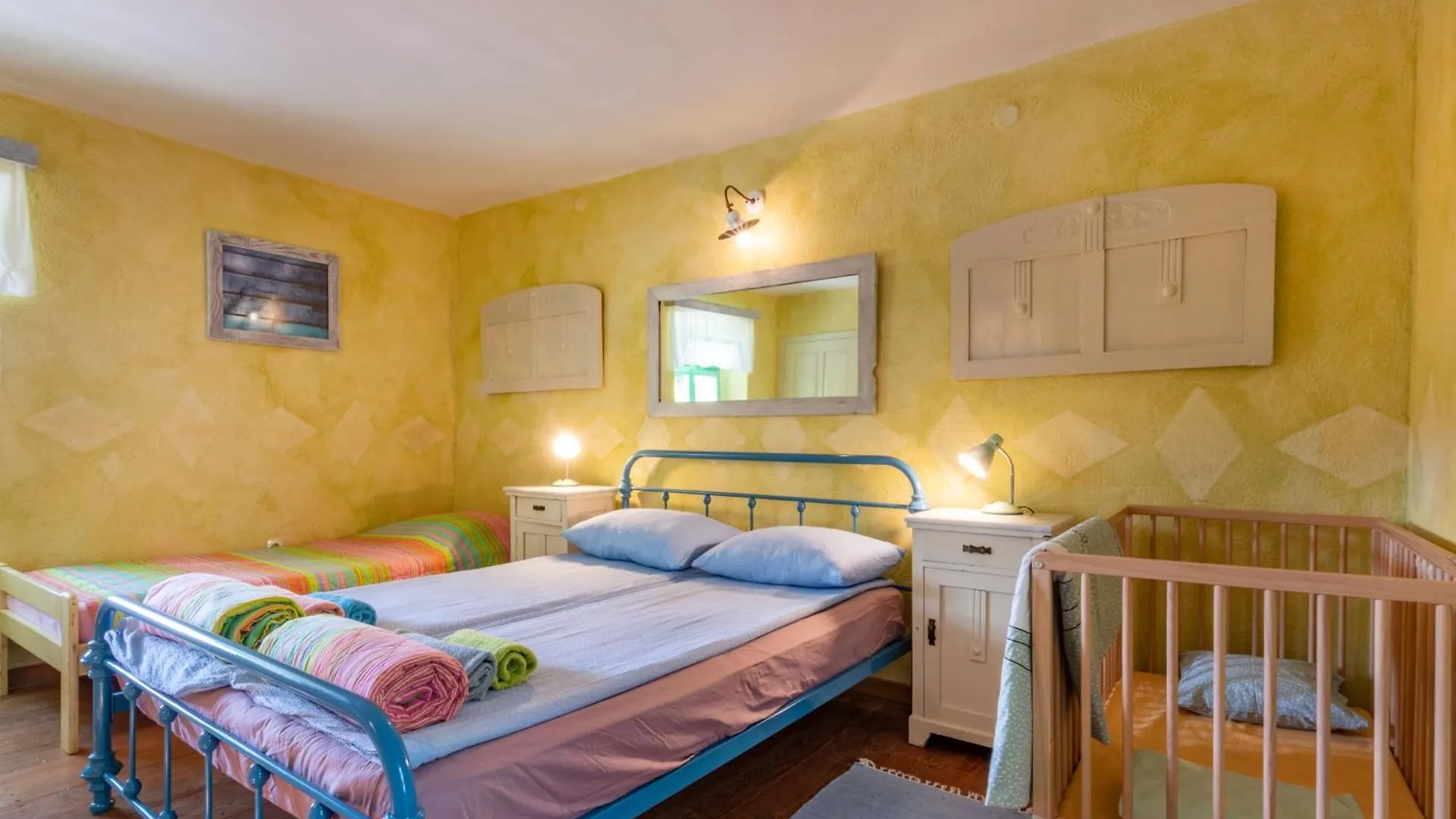 Villa Liberat and Foska, a private nature oasis, ideal for large groups Sivati
