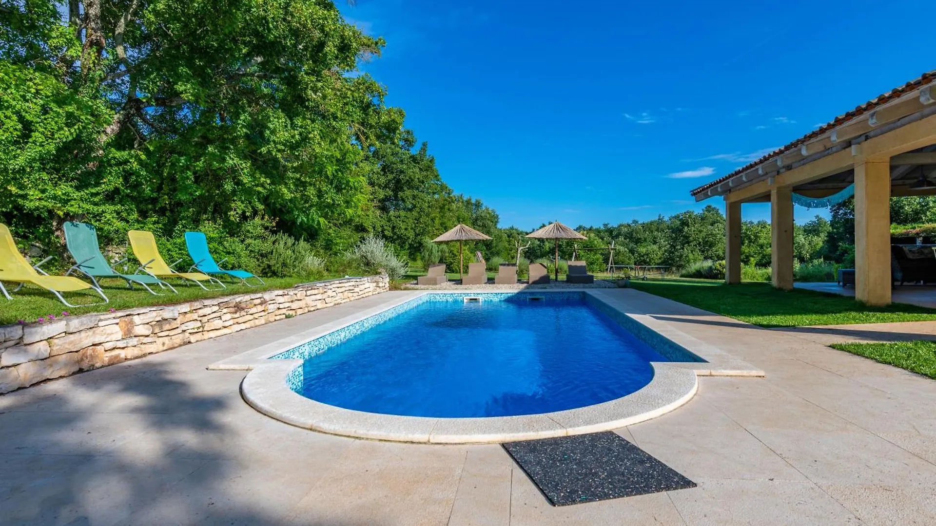 Sivati Villa Liberat And Foska, A Private Nature Oasis, Ideal For Large Groups בית נופש