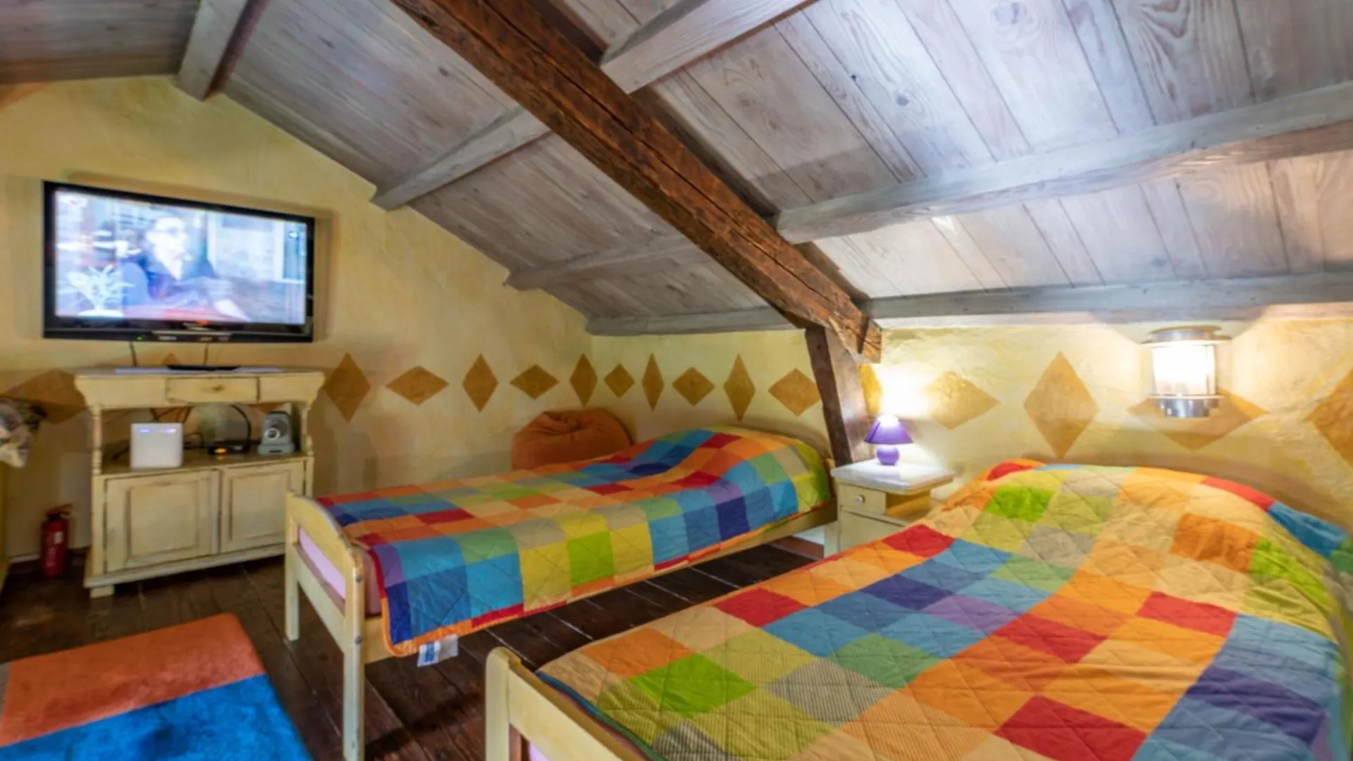 度假居 Villa Liberat and Foska, a private nature oasis, ideal for large groups Sivati