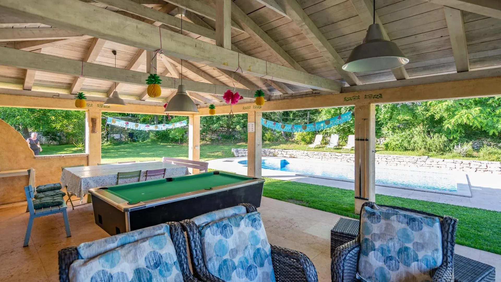 度假居 Villa Liberat and Foska, a private nature oasis, ideal for large groups Sivati